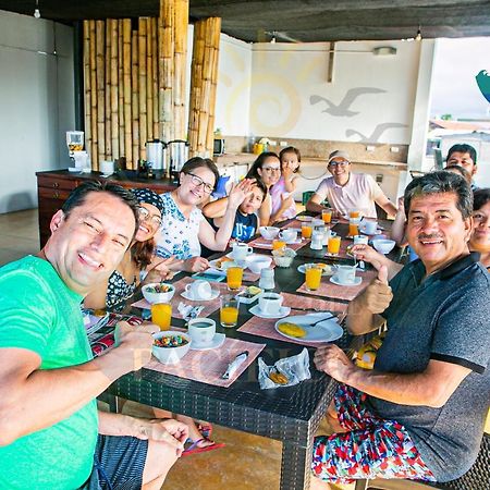 Hostal Costa Del Pacifico بويرتو أيورا المظهر الخارجي الصورة