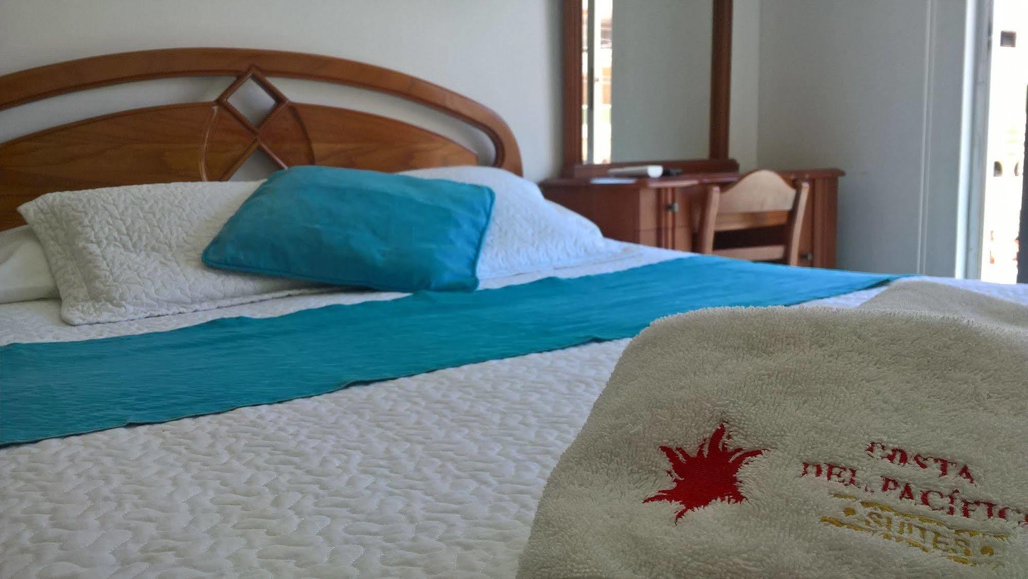 Hostal Costa Del Pacifico بويرتو أيورا المظهر الخارجي الصورة